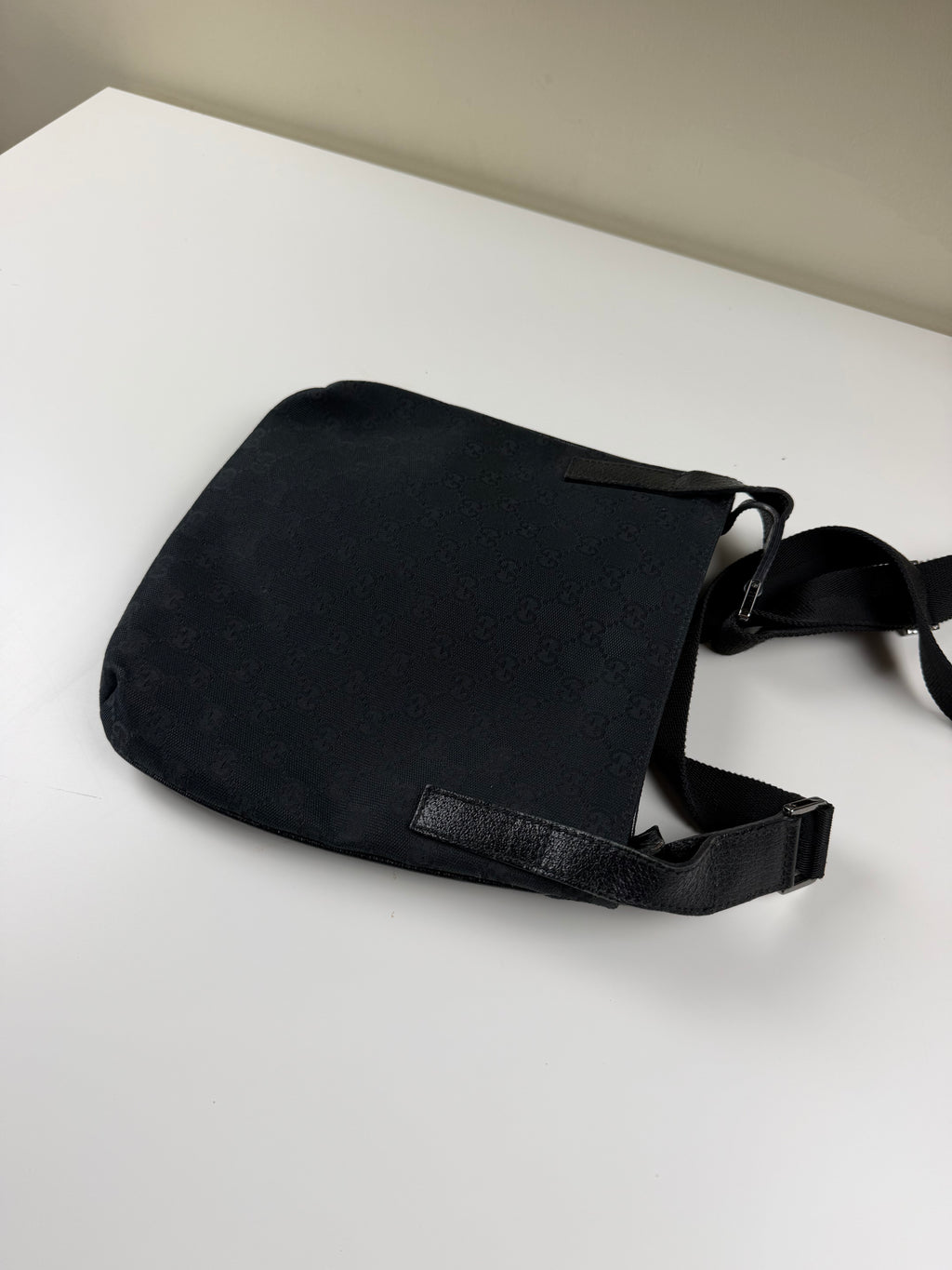 Gucci messenger bag black side bag