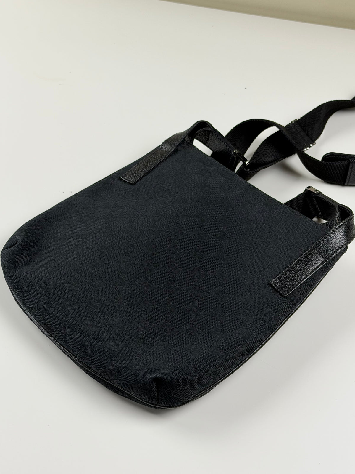 Gucci messenger bag black side bag