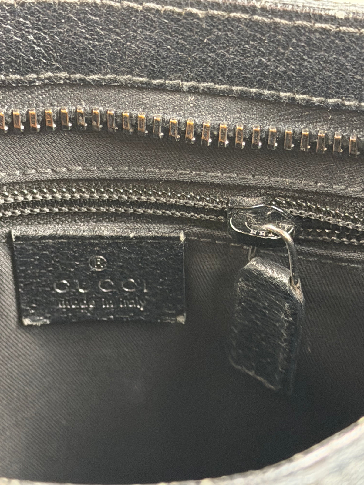Gucci messenger bag black side bag