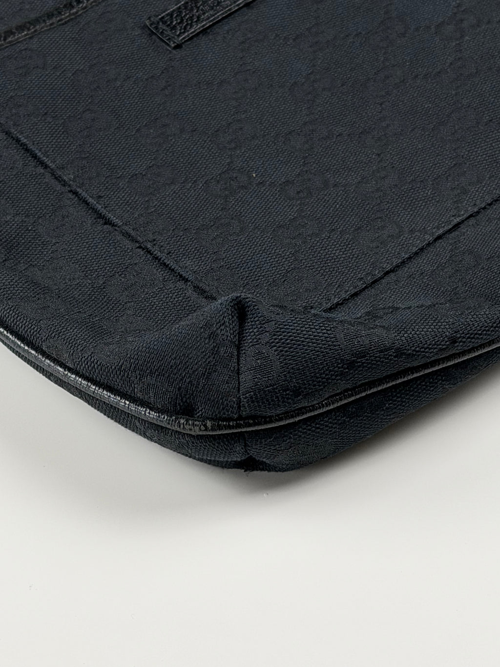 Gucci messenger bag black side bag