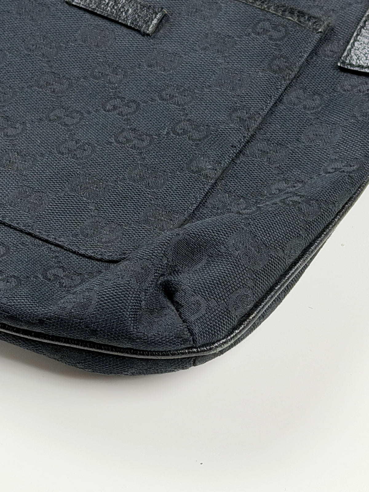 Gucci messenger bag black side bag